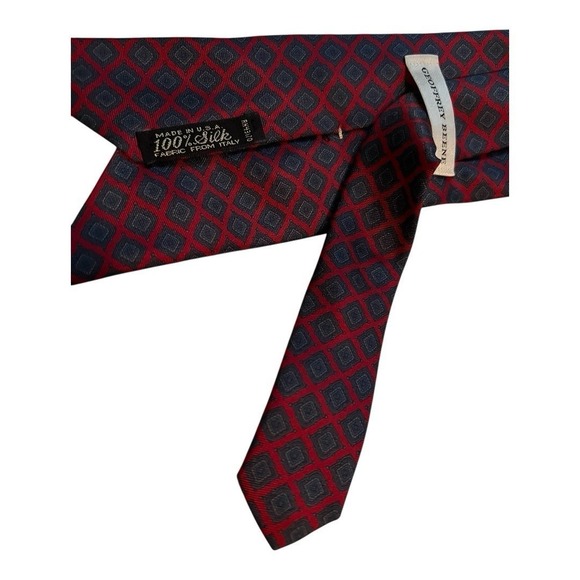 Geoffrey Beene Tie - Geometric Floral Maroon Red Silk Necktie - Men's Classic - Picture 4 of 7